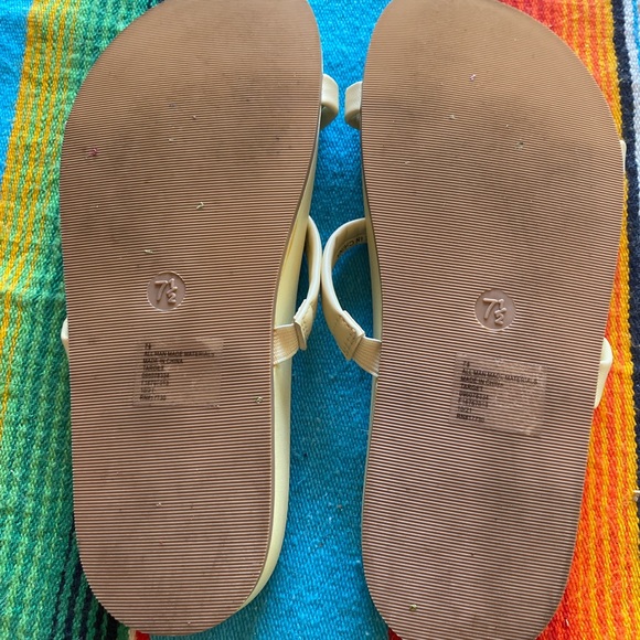 Slides - Picture 4 of 5